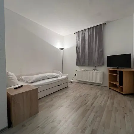 Hotell Zum Ruecking 2*