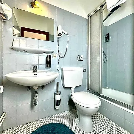 Zum Ruecking Hotel